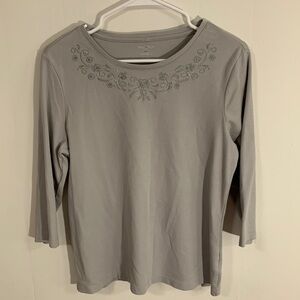 Studio embroidered neckline 3/4 sleeve Size Petite Medium very good condition